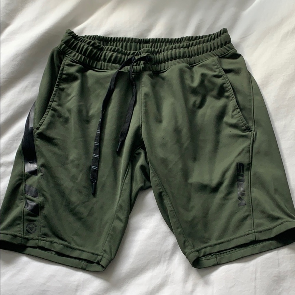 VIRUS men’s green athletic shorts